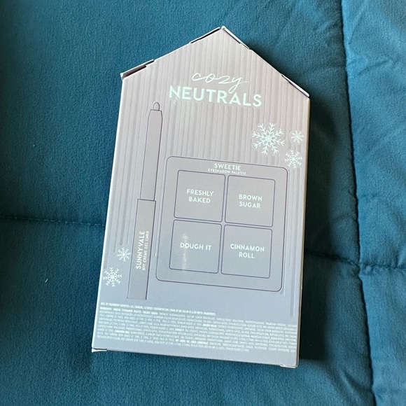 NIB Colourpop Holiday Beauty Bundle - Picture 12 of 12